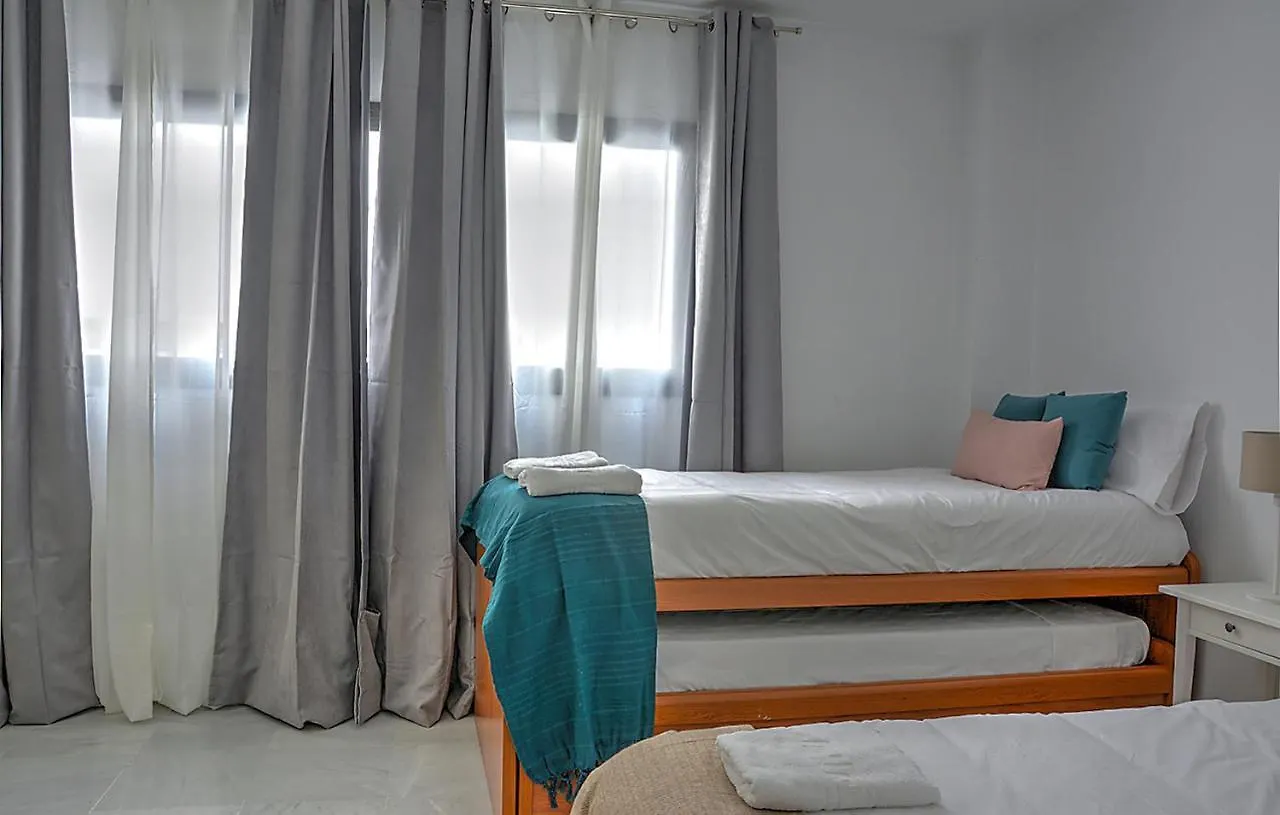 San Bernardo Family Apartment Sevilla